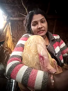 Hotty raghni online show from February 3, 2026, 2:53 am