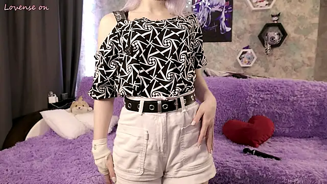 Yunakiss online show from April 29, 2026, 11:47 am