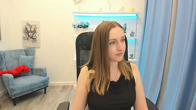 CaseyTerini online show from June 17, 2026, 4:26 am