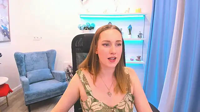 CaseyTerini online show from June 25, 2026, 5:12 am