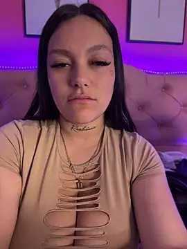 Miia  Taylor online show from June 27, 2026, 3:11 am