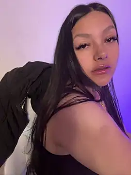 Miia  Taylor online show from June 28, 2026, 4:29 am