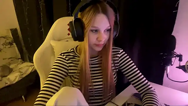 axin burnell online show from May 3, 2026, 6:47 pm