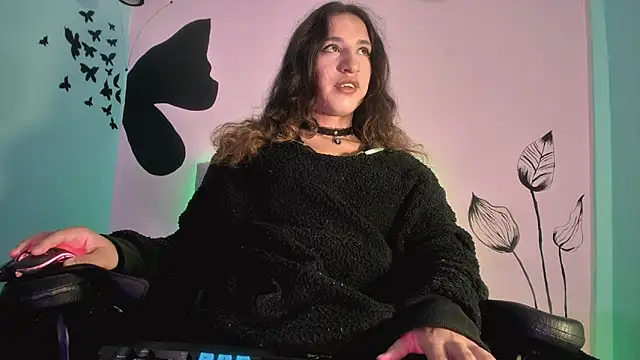 MEW ALIX online show from June 15, 2026, 7:27 pm
