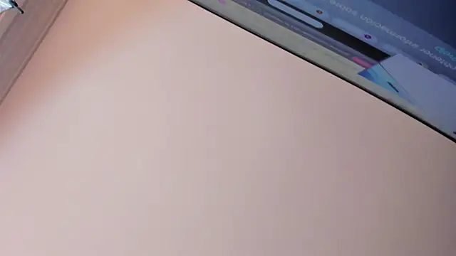 kendall hernandez online show from March 19, 2026, 2:32 pm