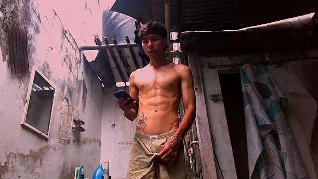 Snapshot of FlexxPrimee chatting on April 9, 2026, 8:47 pm FlexxPrimee online show from April 9, 2026, 8:47 pm