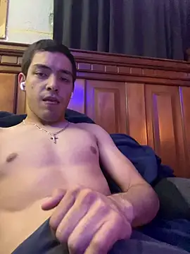 Snapshot of Tupapi696969q chatting on April 29, 2026, 3:43 am Tupapi696969q online show from April 29, 2026, 3:43 am