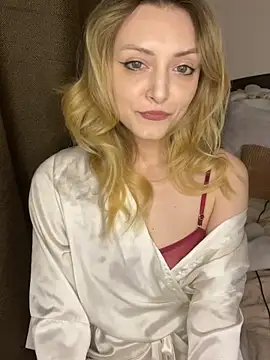 Leecey online show from March 6, 2026, 10:17 pm