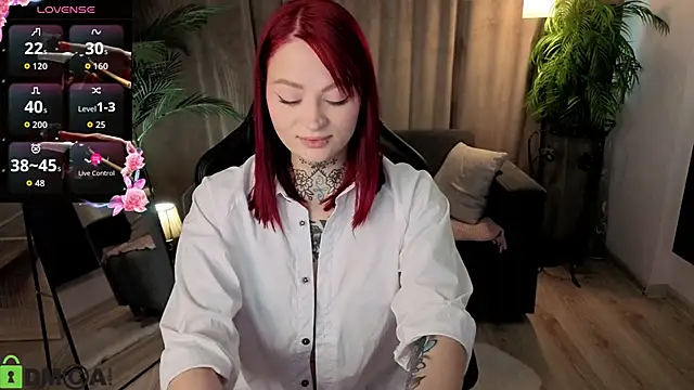 NicolBlow online show from March 4, 2026, 8:42 am