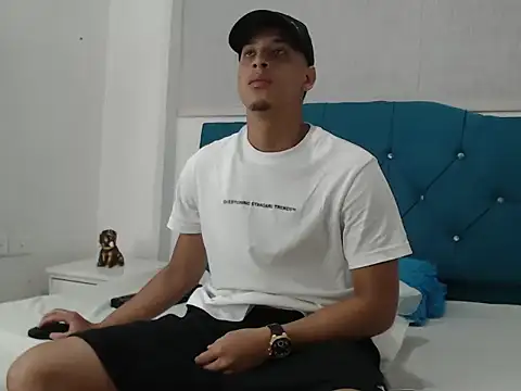 Noah Blackk online show from March 16, 2026, 1:37 pm