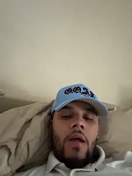 emalhy online show from February 10, 2026, 7:07 pm