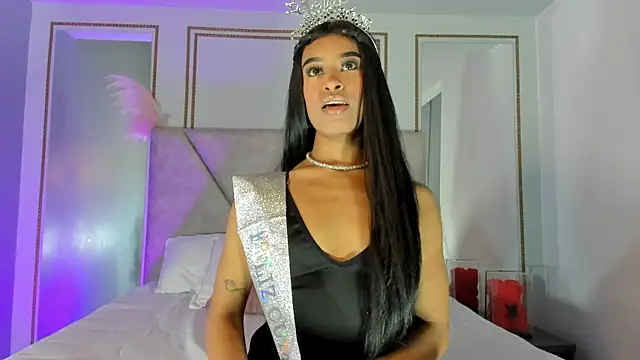 NiicoleLeroy online show from March 18, 2026, 12:08 pm