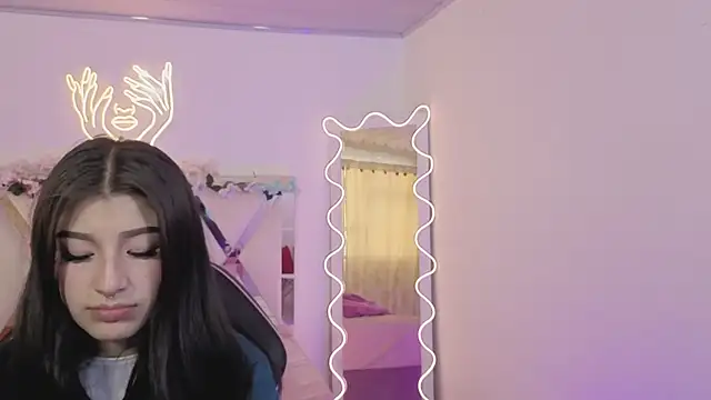 NEFTIS TAY online show from February 25, 2026, 7:01 pm