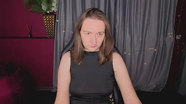 SelestiaSnata online show from June 9, 2026, 5:24 pm