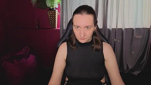 SelestiaSnata online show from June 21, 2026, 1:19 am