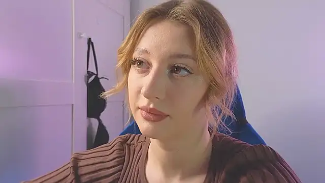 Snapshot of nikapie chatting on February 4, 2026, 5:35 am nikapie online show from February 4, 2026, 5:35 am