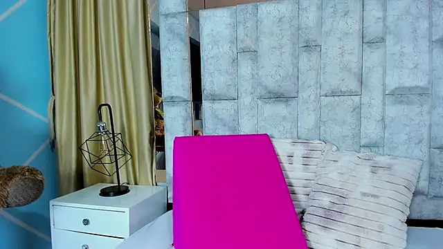 amy noa online show from June 13, 2026, 3:37 am