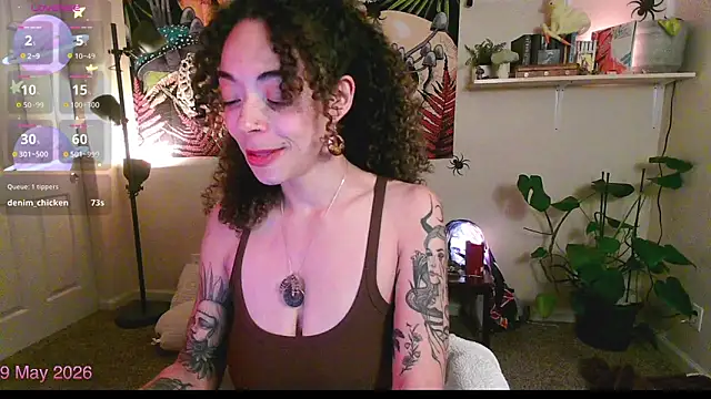 gunzinrose online show from May 10, 2026, 3:23 am