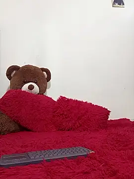 Sweet canelaa73 online show from March 19, 2026, 8:35 pm