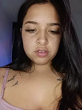 Snapshot of _juli17_ chatting on May 28, 2026, 11:02 pm juli17 online show from May 28, 2026, 11:02 pm