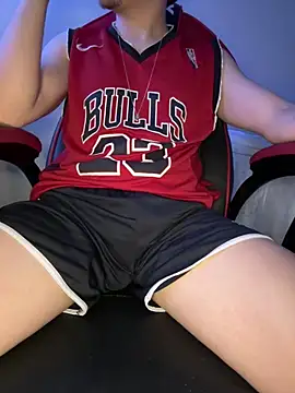 hungtwinkBR online show from March 5, 2026, 1:45 am