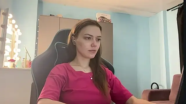 AndreeMerryman online show from March 18, 2026, 2:04 am