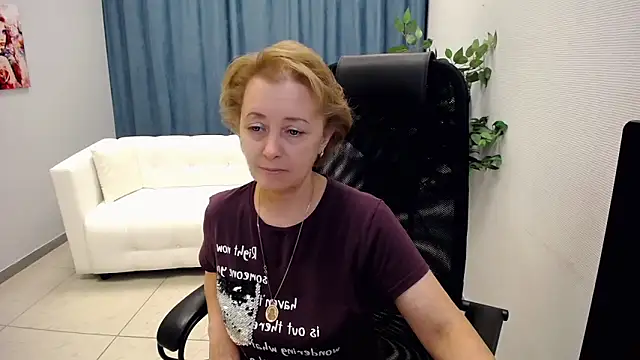 MONA W online show from June 17, 2026, 10:50 am