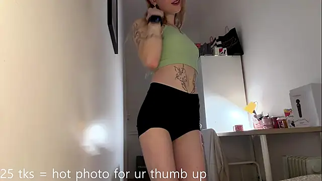 Flexiblegirl online show from March 10, 2026, 5:07 pm