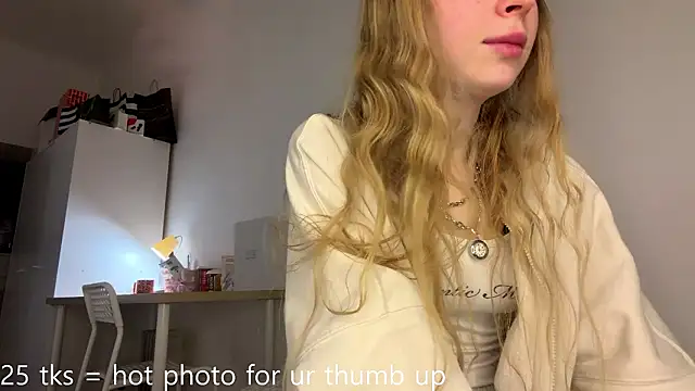 Flexiblegirl online show from March 14, 2026, 5:18 pm