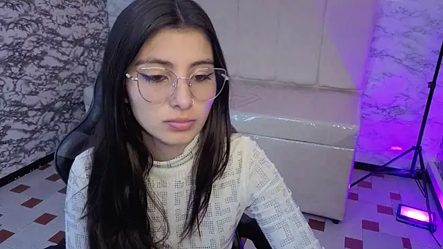 Cristal love v online show from February 5, 2026, 2:00 pm