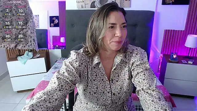 milfsecret69 online show from May 7, 2026, 11:37 am