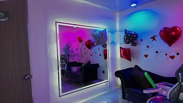 Madame scarlett online show from February 20, 2026, 11:43 am