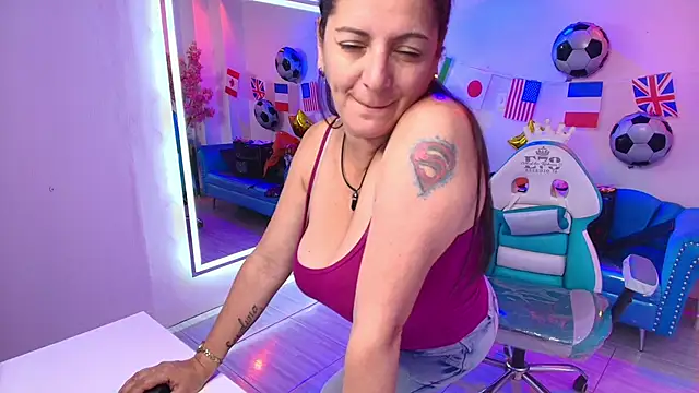 Snapshot of Madame_scarlett chatting on July 2, 2026, 11:38 am Madame scarlett online show from July 2, 2026, 11:38 am