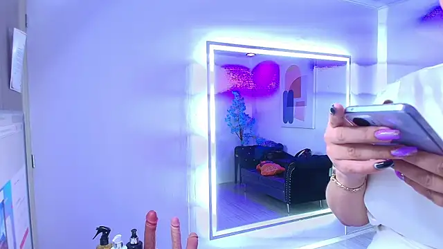 Snapshot of Madame_scarlett chatting on August 2, 2026, 11:41 am Madame scarlett online show from August 2, 2026, 11:41 am