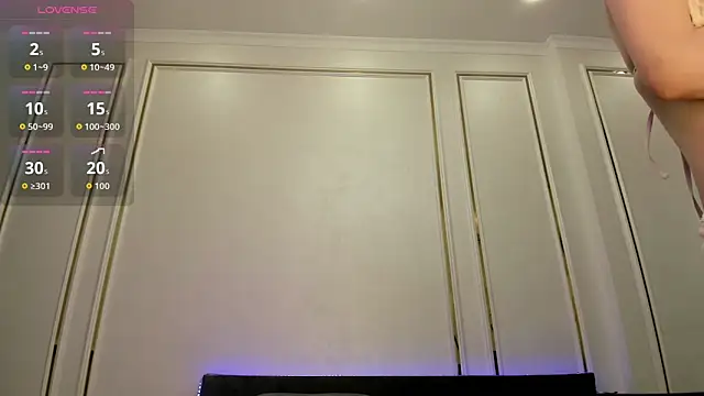 jjasleen0 online show from March 7, 2026, 3:36 am