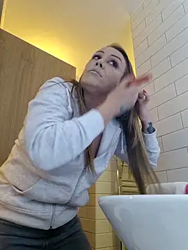 Majestic-Maya online show from March 7, 2026, 5:32 pm