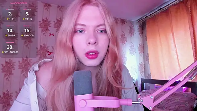 Cutie Bambi online show from June 18, 2026, 12:09 pm