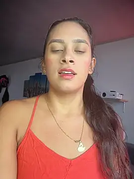 LunaHeat online show from February 14, 2026, 9:11 pm