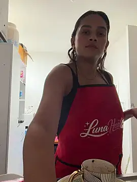 LunaHeat online show from June 8, 2026, 4:07 pm
