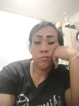 Oliviia williams online show from March 23, 2026, 9:19 pm