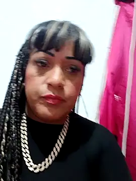 SabrinaColin online show from February 4, 2026, 2:06 am