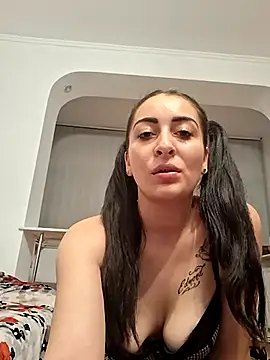 Snapshot of ElleanorPink chatting on February 12, 2026, 2:28 am ElleanorPink online show from February 12, 2026, 2:28 am