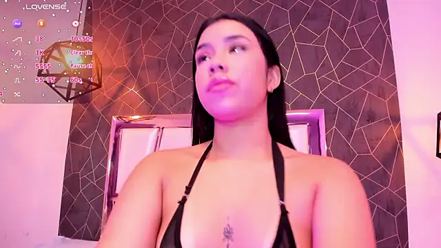 NicollJabocs online show from May 15, 2026, 1:34 am