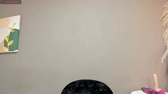 Nico Hillx online show from June 5, 2026, 9:42 pm