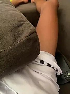 Snapshot of gpauzudo18 chatting on February 2, 2026, 5:33 pm gpauzudo18 online show from February 2, 2026, 5:33 pm