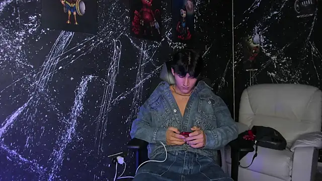 SalvatoreBenford online show from February 24, 2026, 9:24 pm