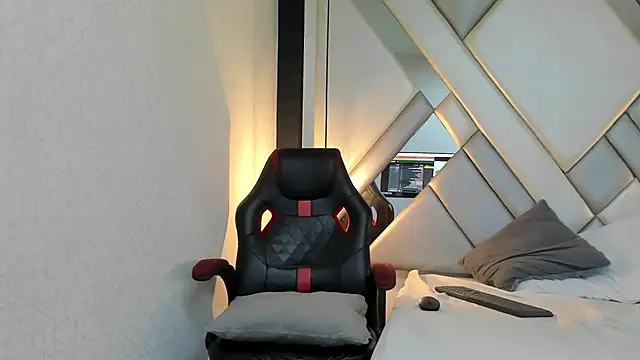 FOREVERWILD VC online show from February 3, 2026, 2:53 am