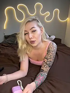 peachmiumiu online show from February 3, 2026, 1:05 pm