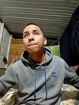 Mia axell online show from February 1, 2026, 10:25 am