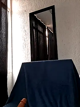 Snapshot of the_lagoon_girl chatting on March 12, 2026, 4:13 pm the lagoon girl online show from March 12, 2026, 4:13 pm